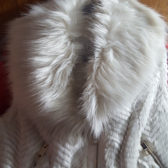 Guess Vest - Picture 1 of 5